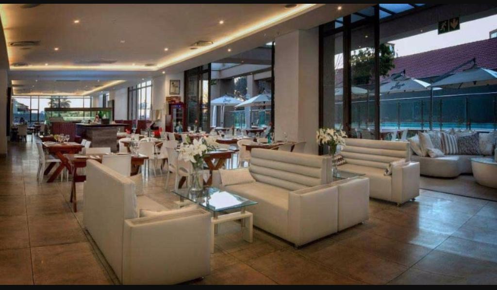 615 Sandton Skye Johannesburg Esterno foto